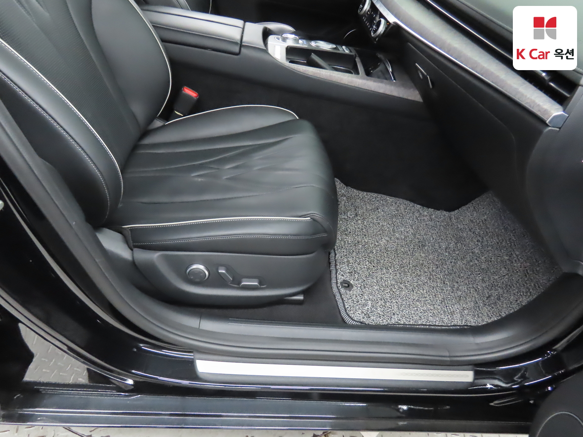 Genesis G80 - 32