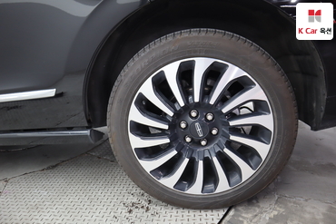 2023 - lincoln navigator