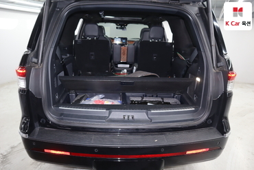 2023 - lincoln navigator