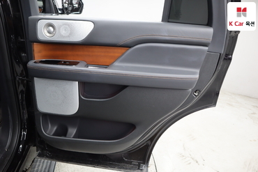 2023 - lincoln navigator