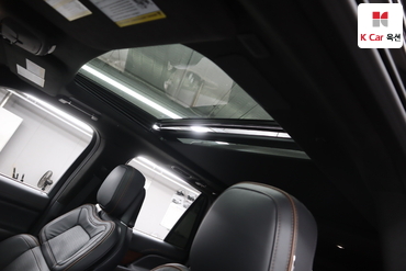 2023 - lincoln navigator