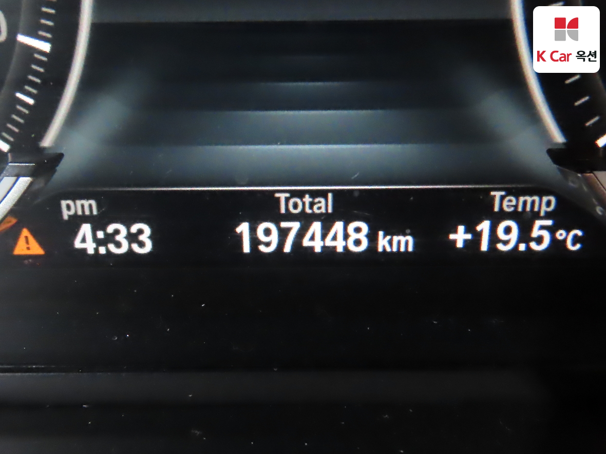 BMW 7 Series - 4