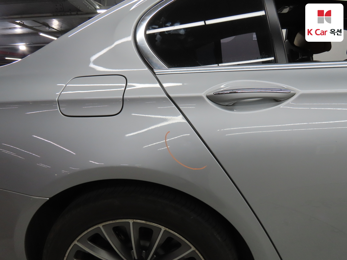 BMW 7 Series - 40