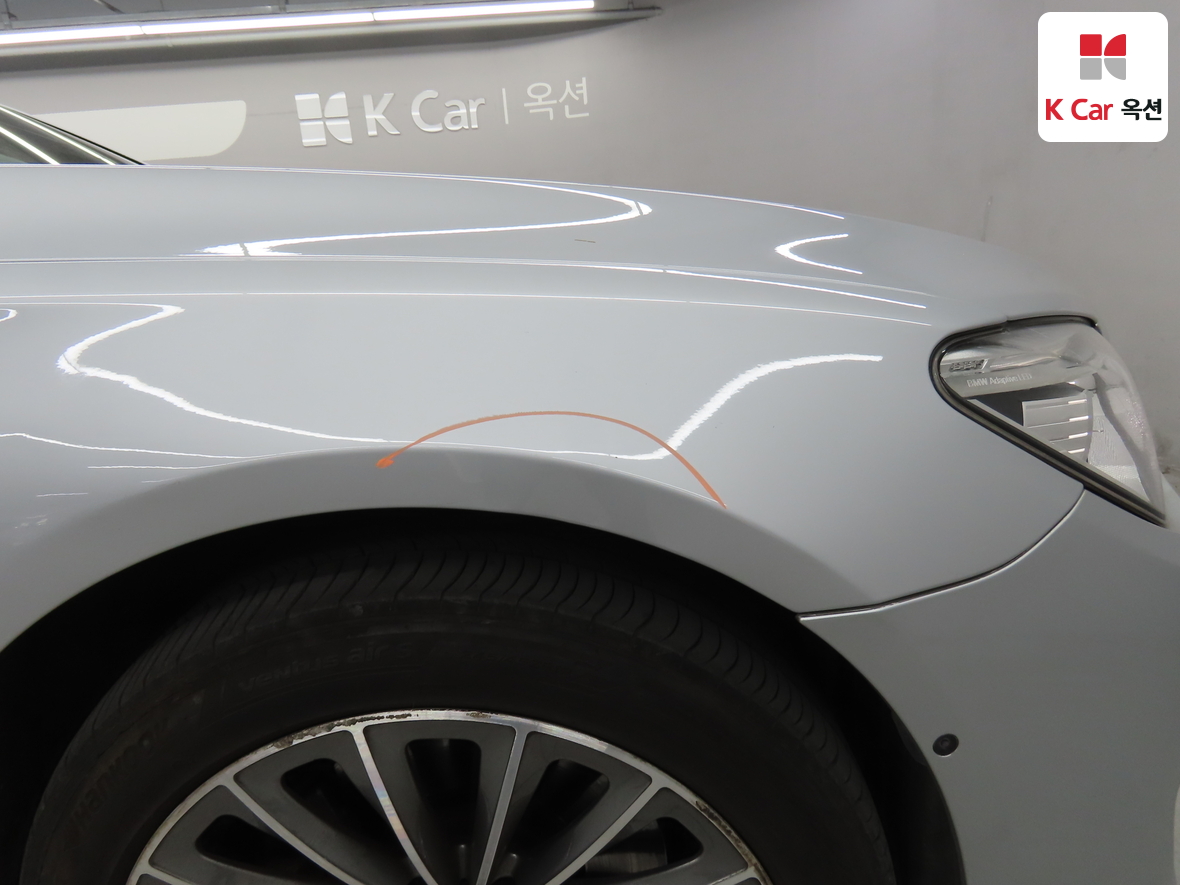 BMW 7 Series - 42