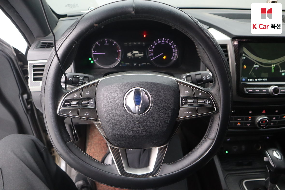 KG Mobility Rexton Sports - 10