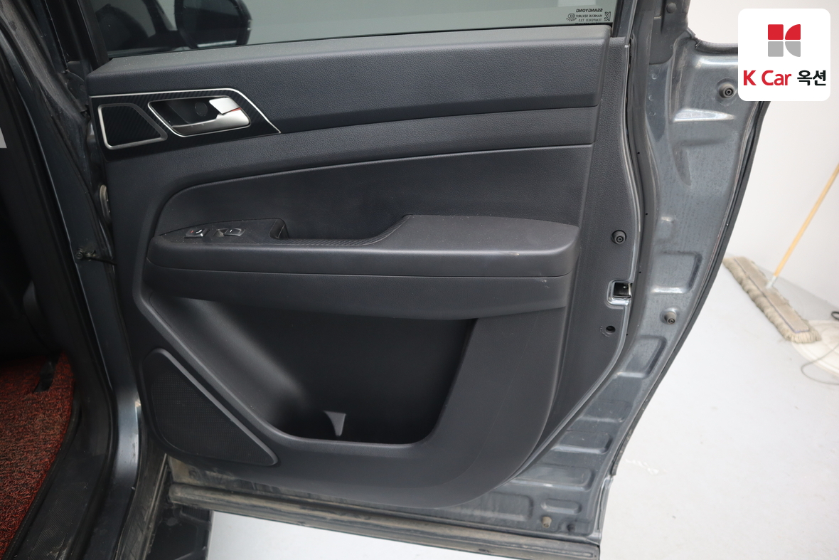 KG Mobility Rexton Sports - 25