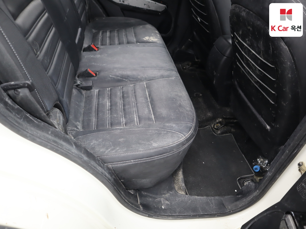 KG Mobility Tivoli - 30
