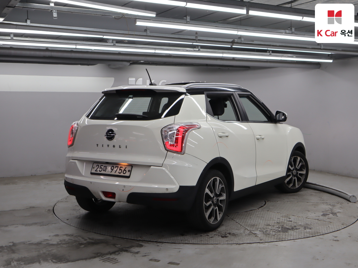 KG Mobility Tivoli - 2