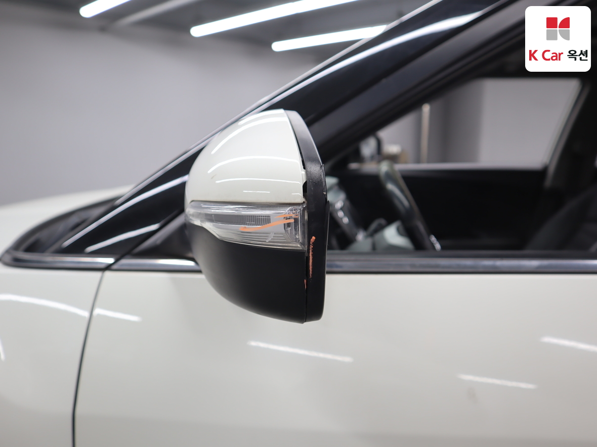 KG Mobility Tivoli - 39