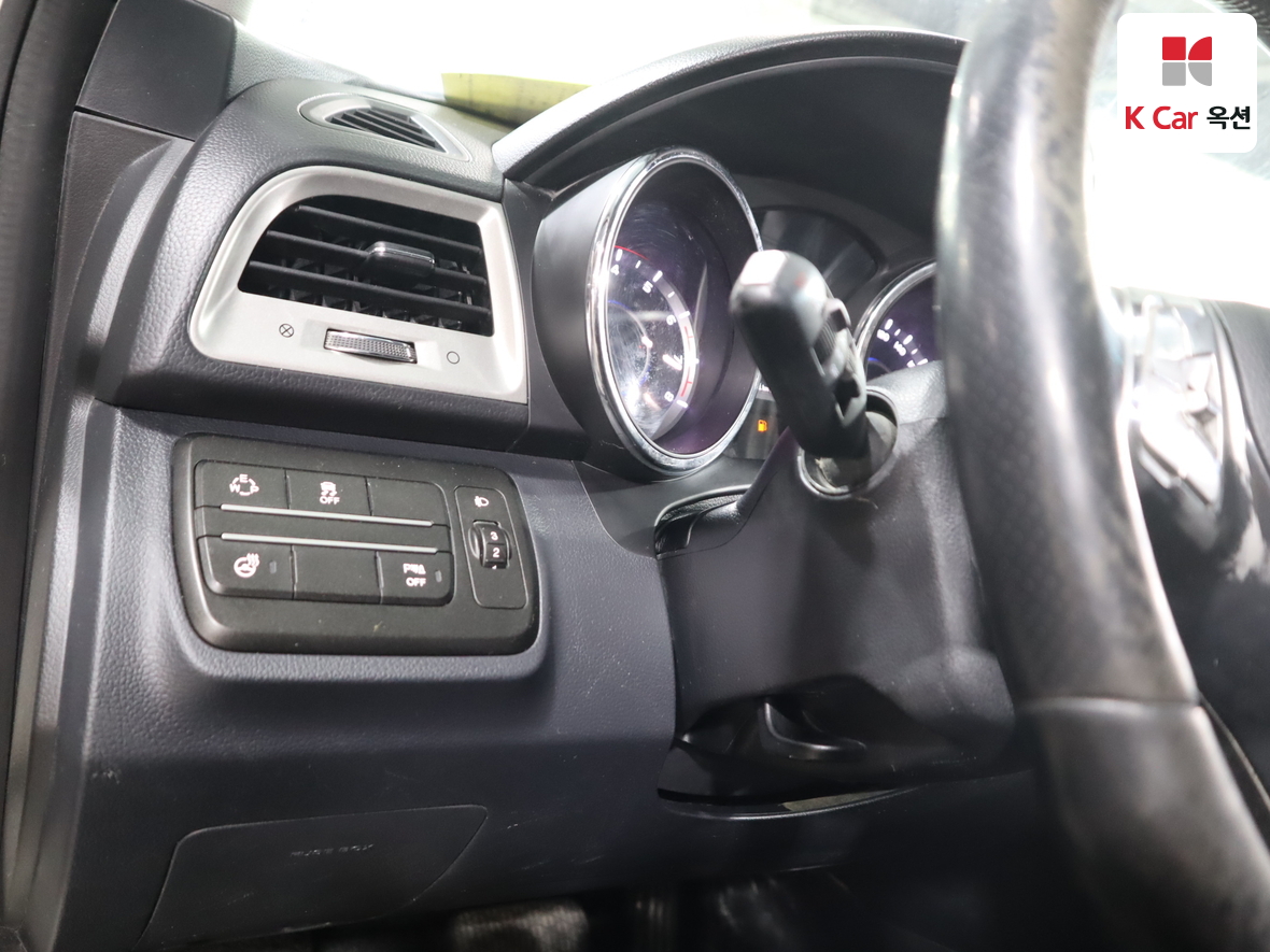 KG Mobility Tivoli - 9