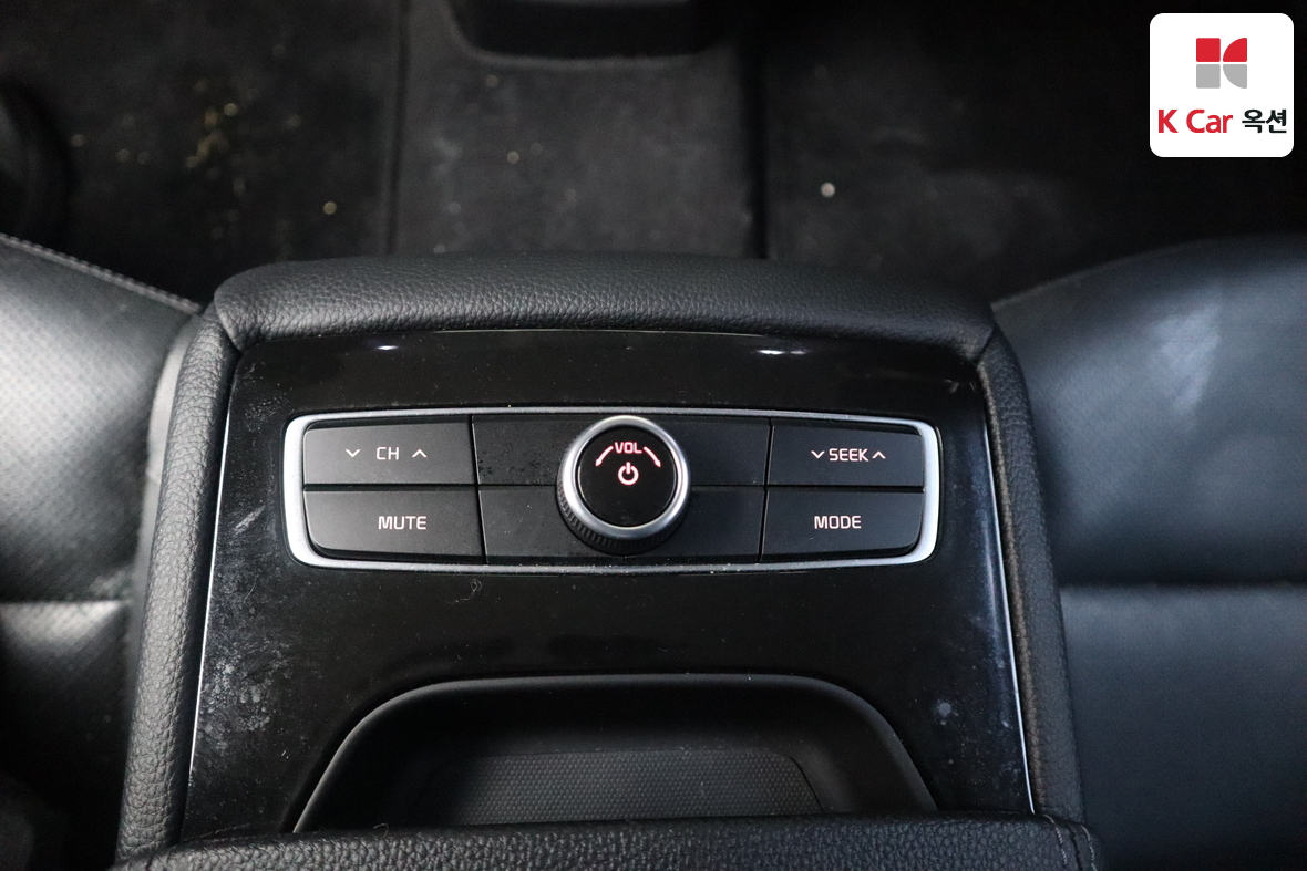 Kia K7 2018 - Image 25