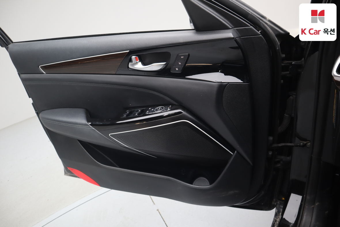 Kia K7 2018 - Image 8