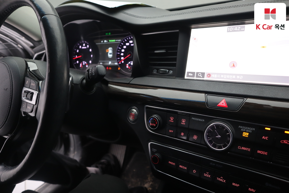 Kia K7 2018 - Image 11