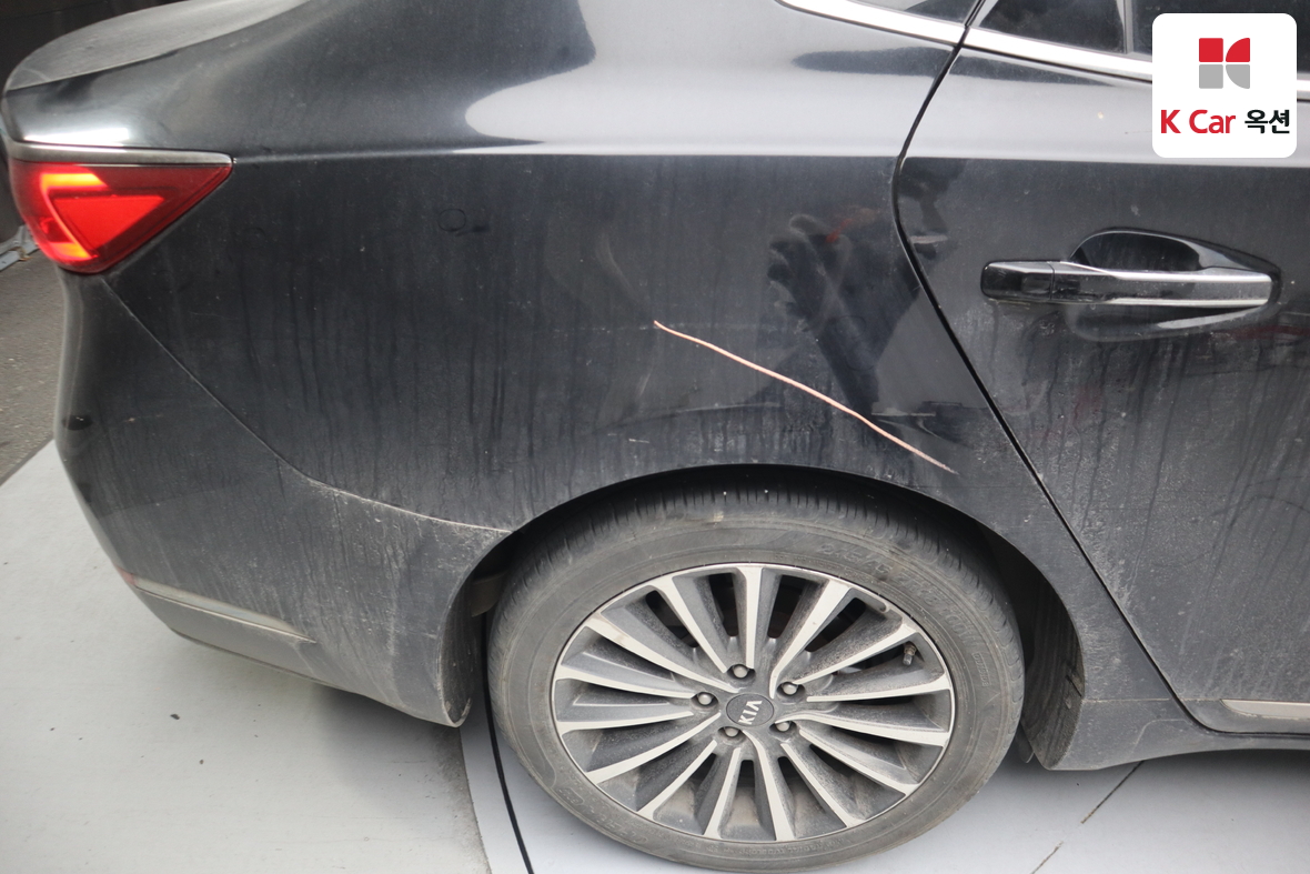 Kia K7 2018 - Image 37