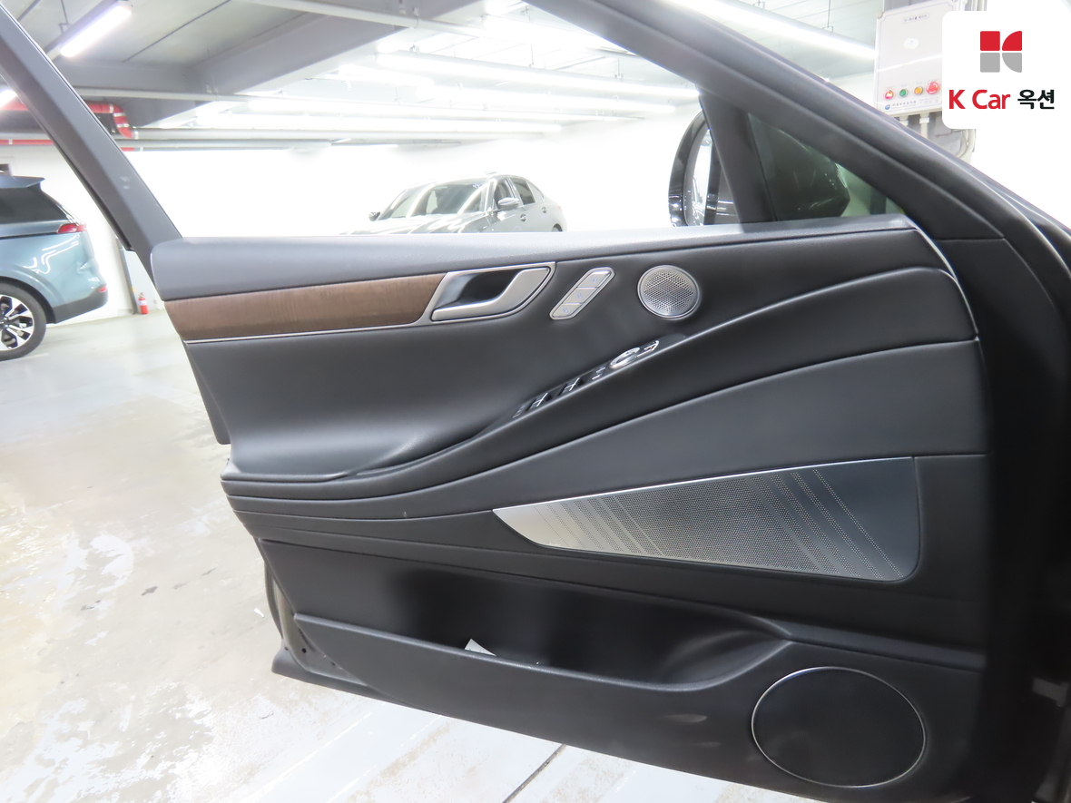 جينيسيس G80 - 8