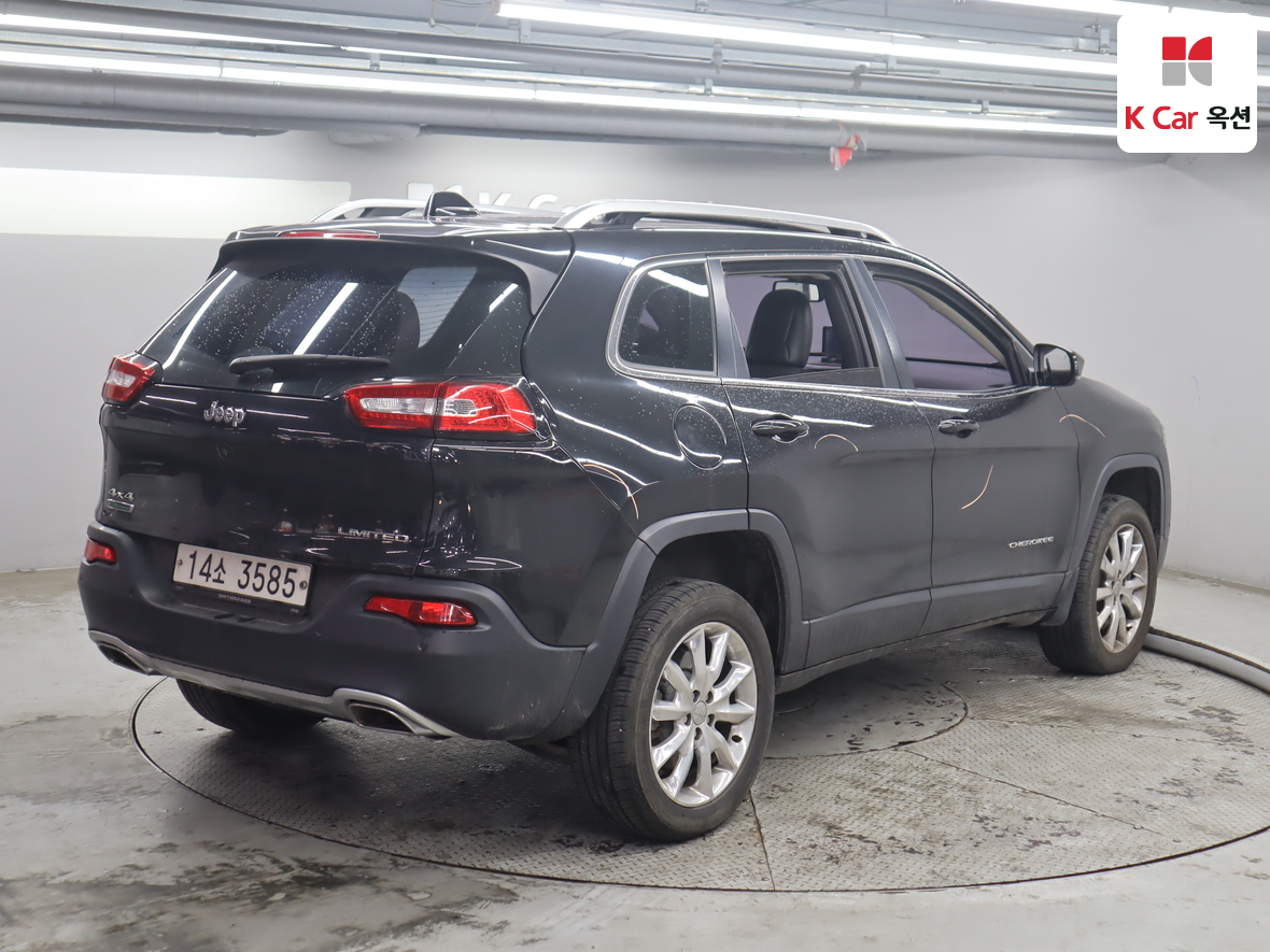 Jeep Cherokee - 2