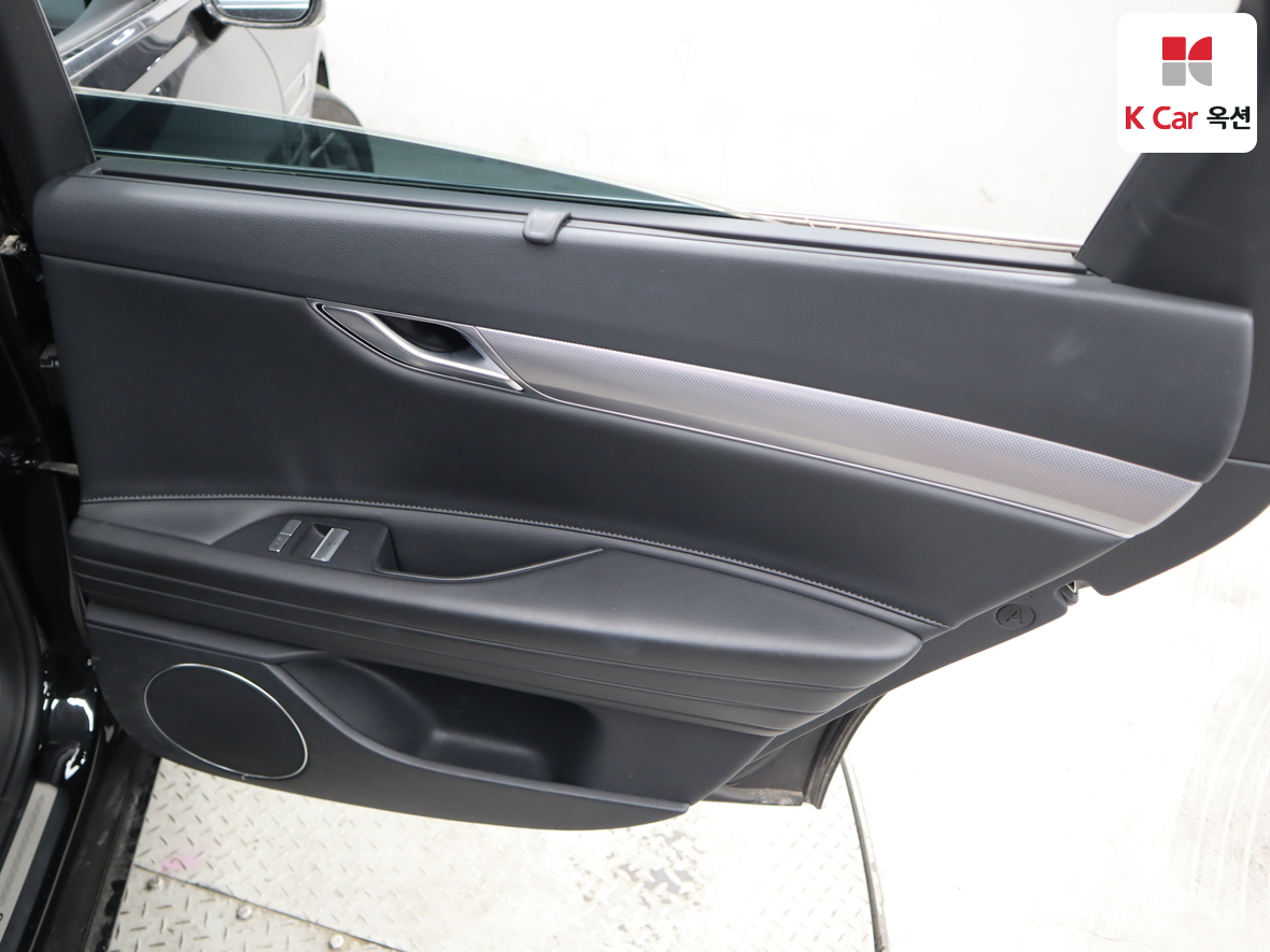 Genesis G80 - 26