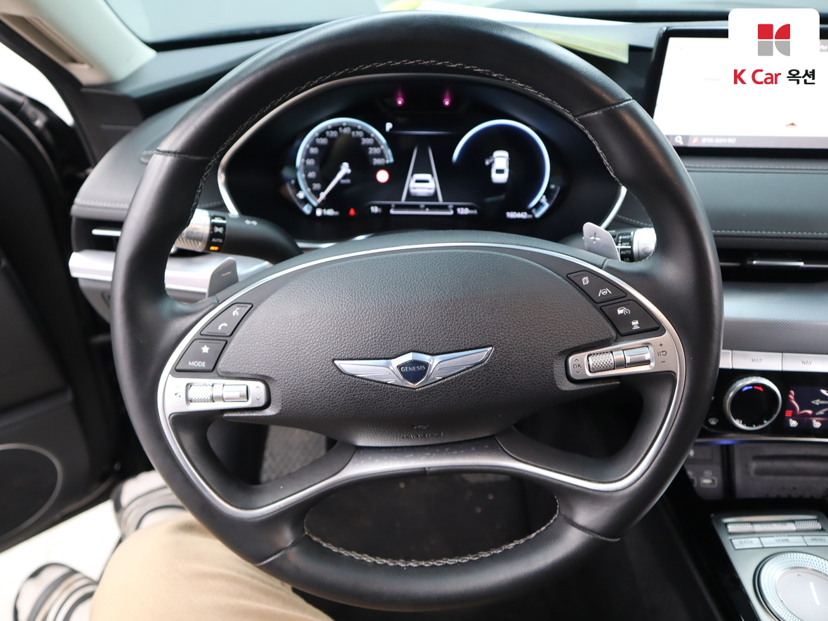 Genesis G80 - 10