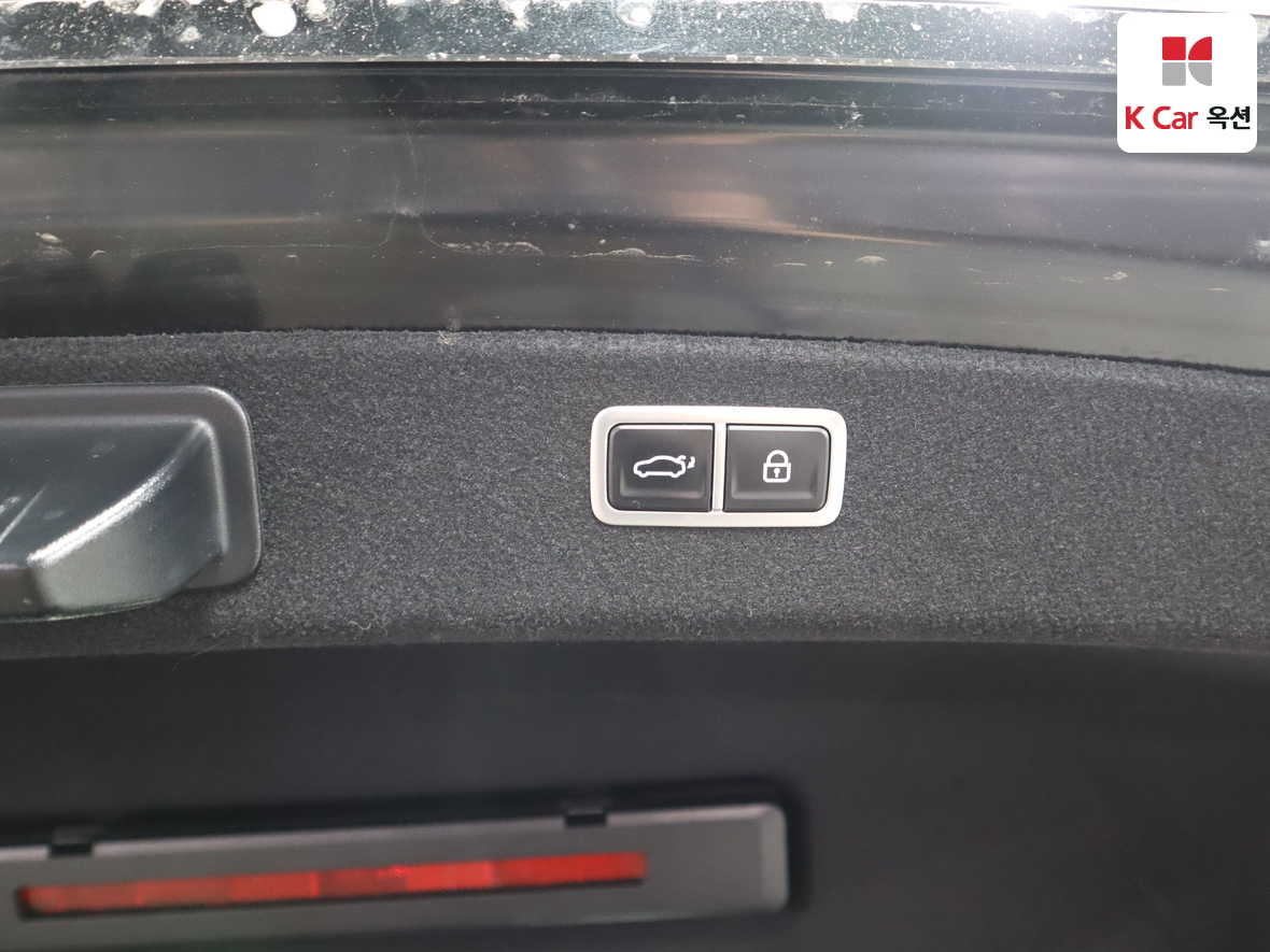 Genesis G80 - 25