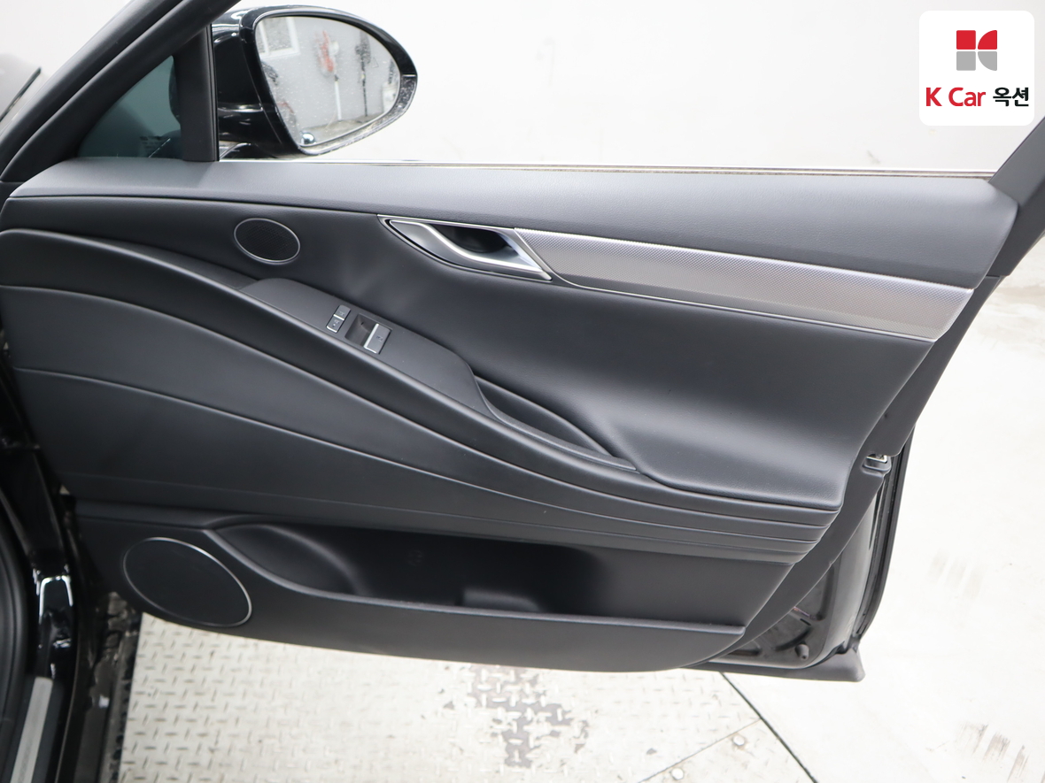 Genesis G80 - 28
