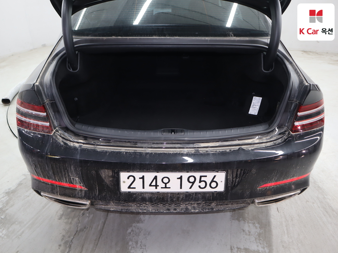 Genesis G80 - 24