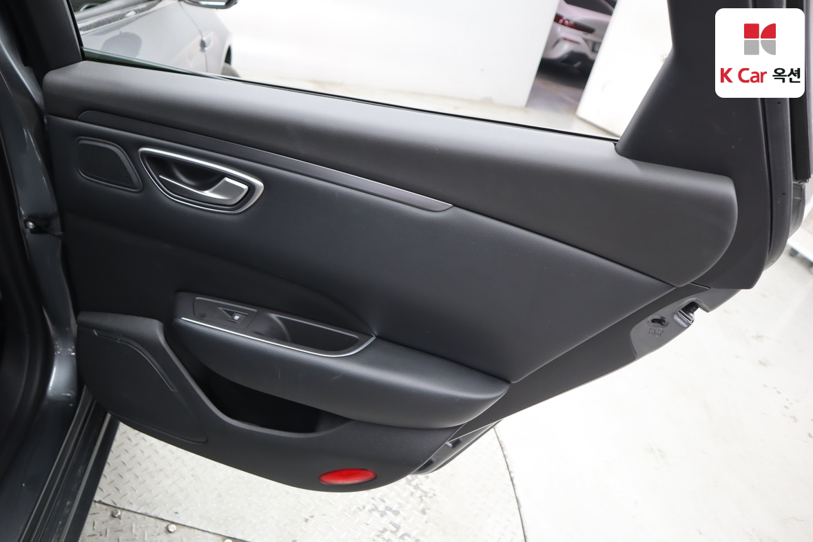 Renault Samsung SM6 2023 - Image 25
