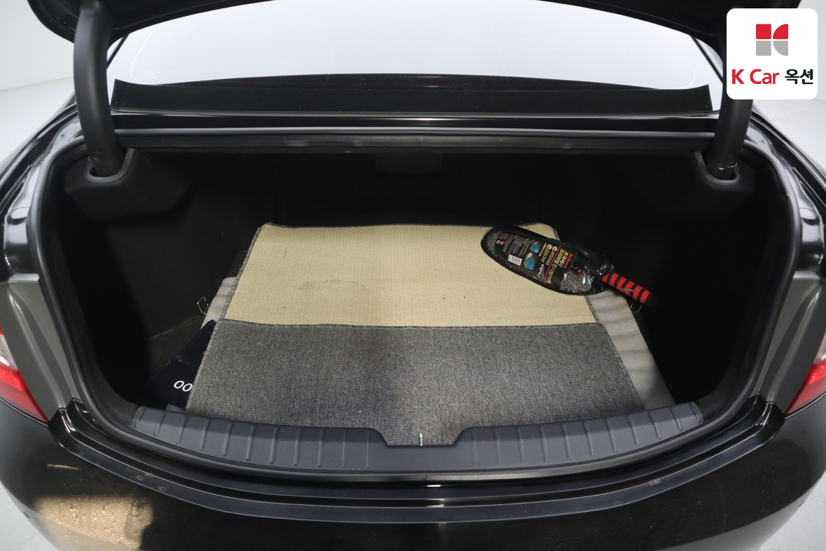 Hyundai AZERA 2014 - Image 24