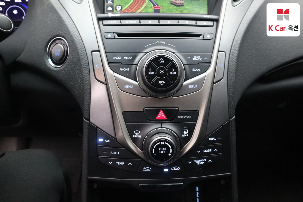 Hyundai AZERA 2014 - Image 14