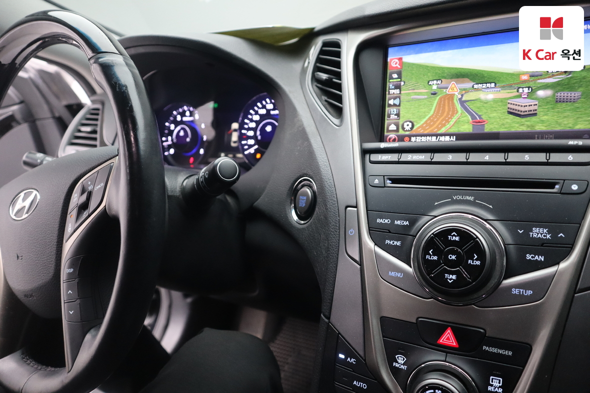 Hyundai AZERA 2014 - Image 11