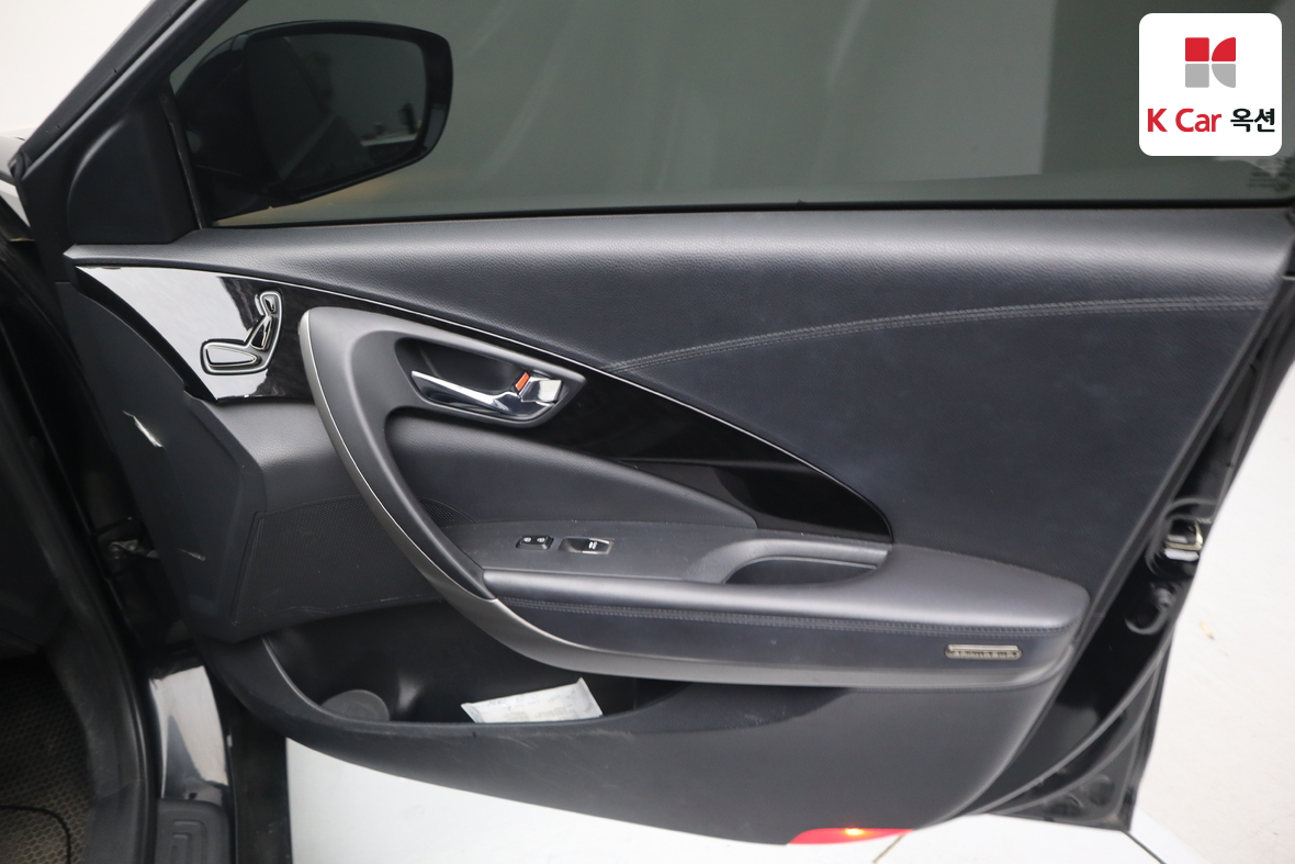 Hyundai AZERA 2014 - Image 27