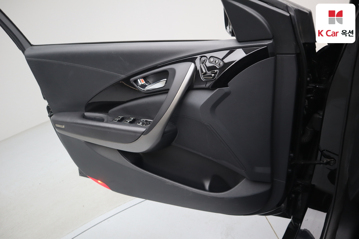 Hyundai AZERA 2014 - Image 8