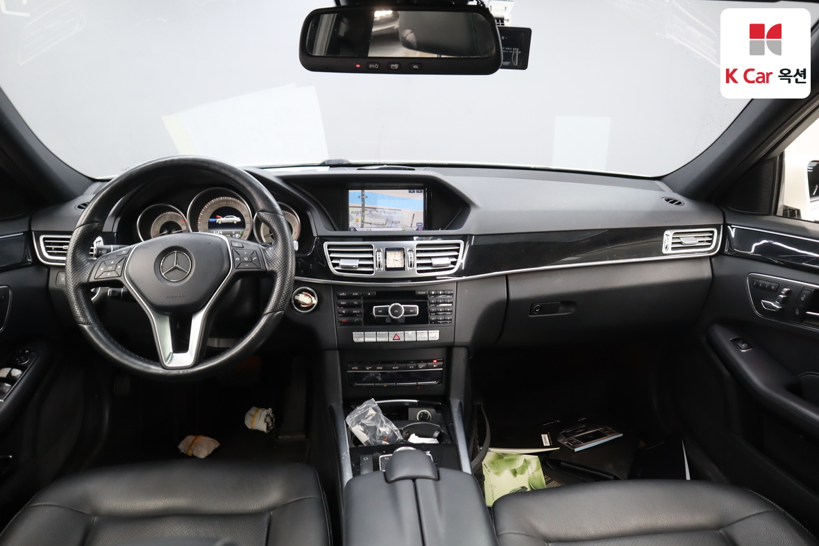Mercedes-Benz E-Class - 3