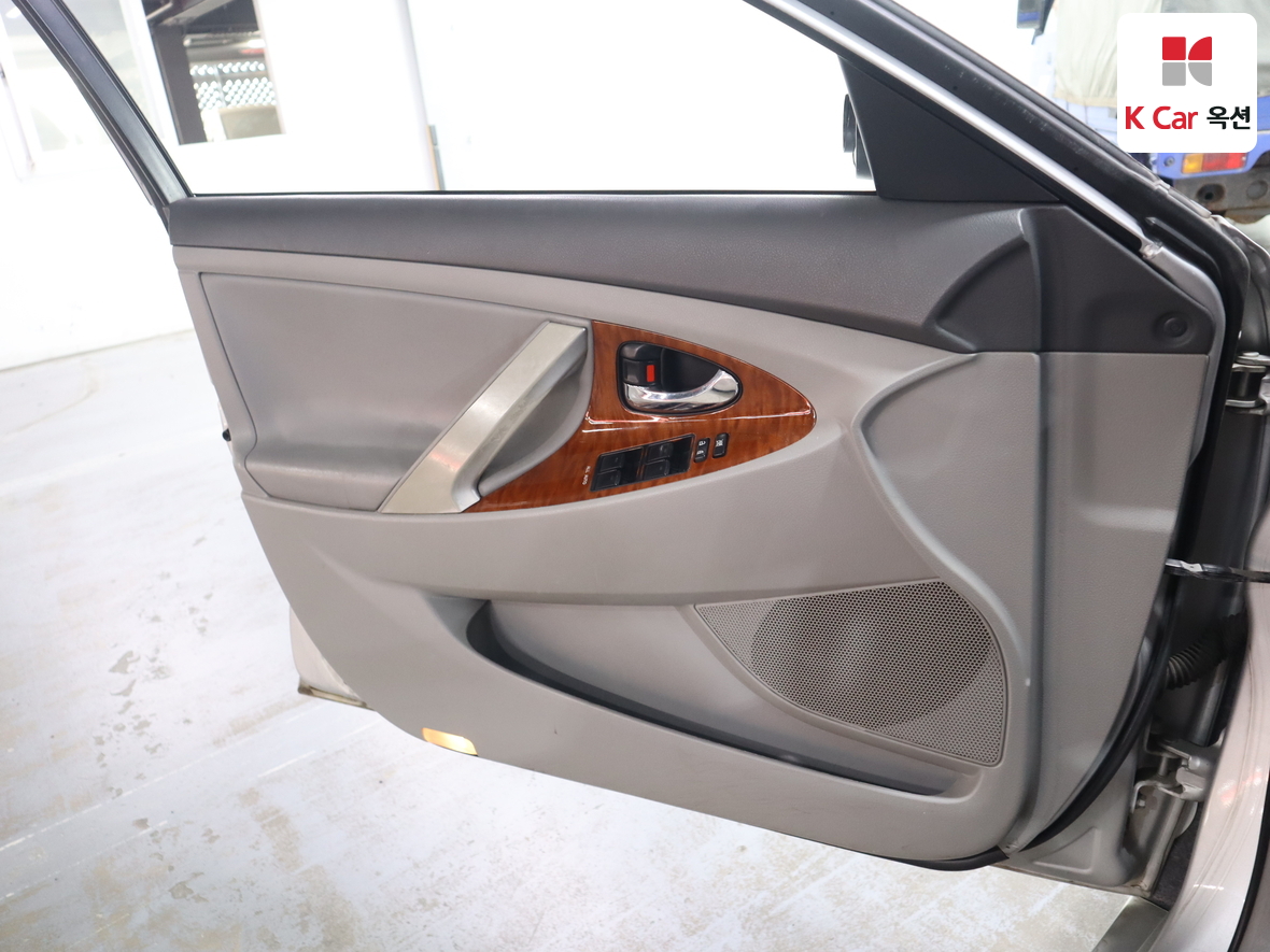 Toyota Camry - 8