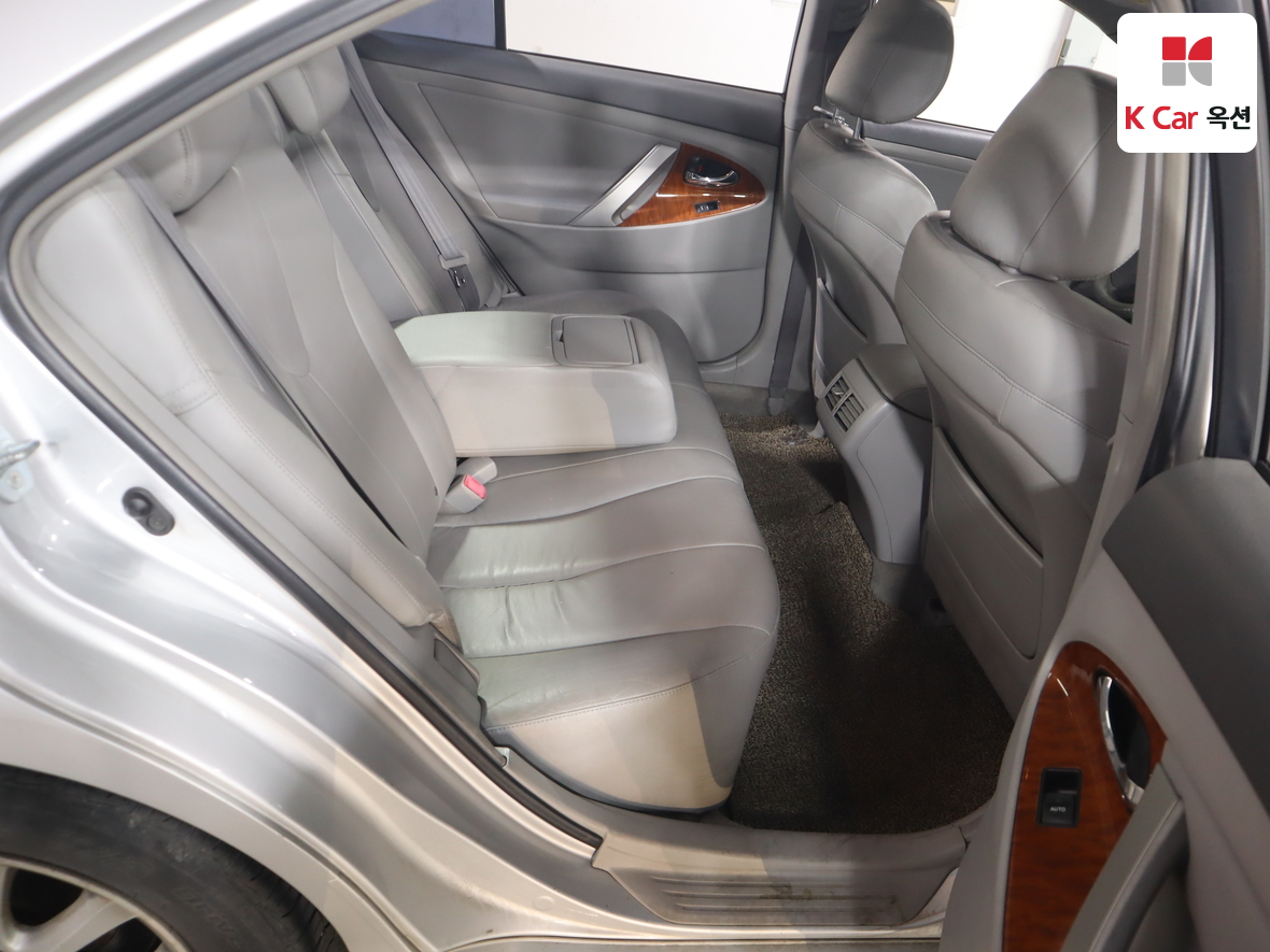 Toyota Camry - 31