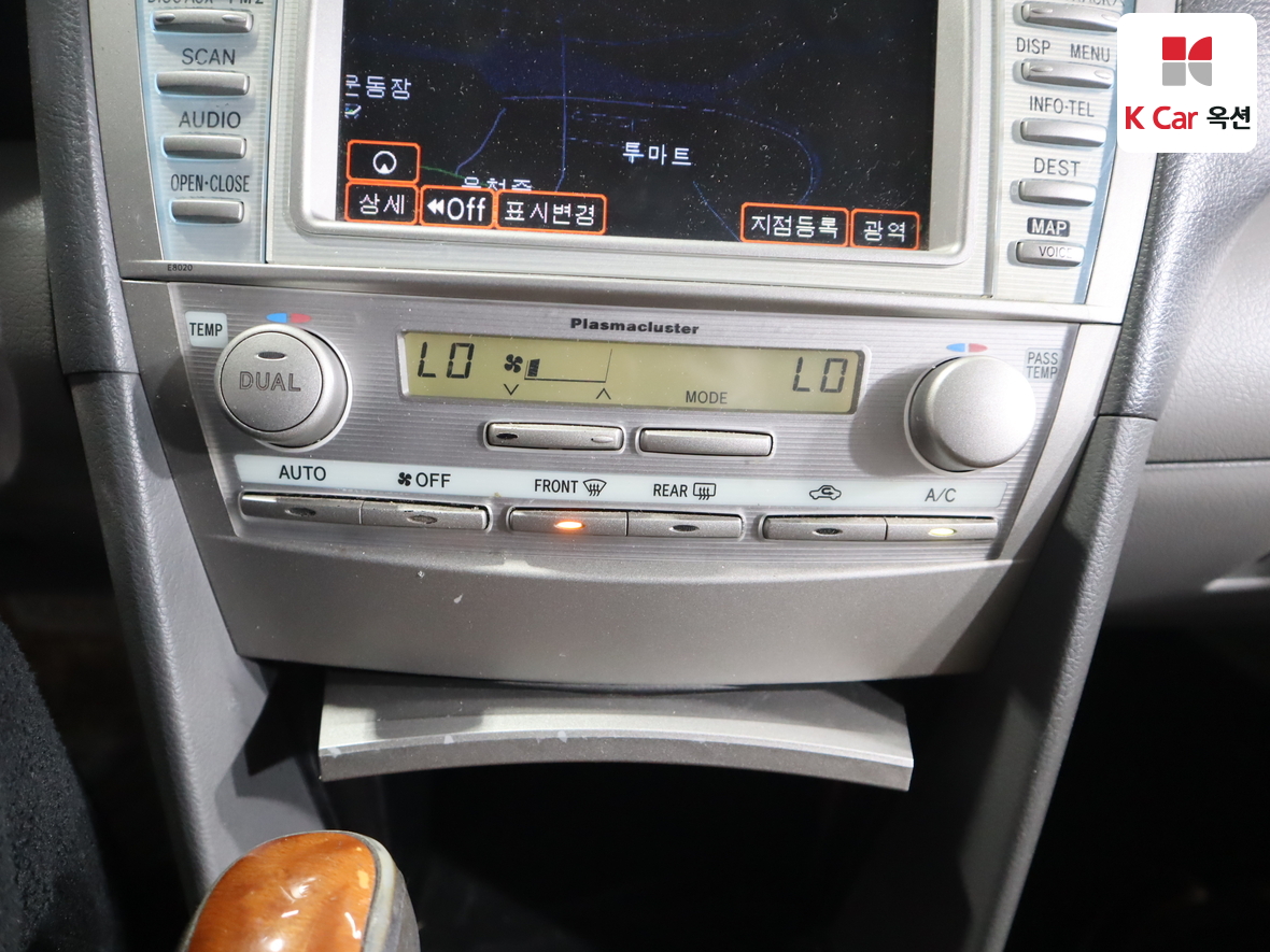 Toyota Camry - 16