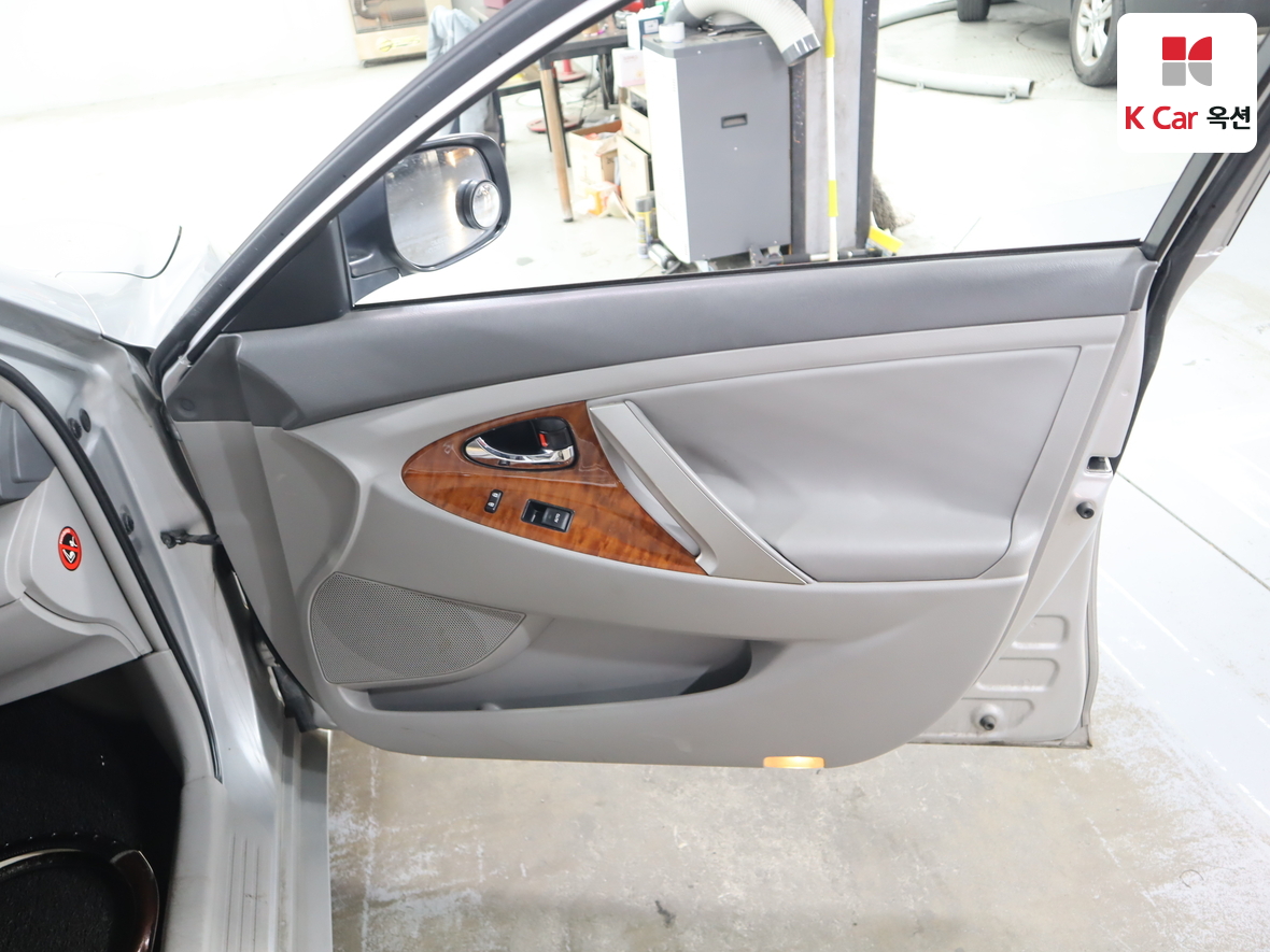 Toyota Camry - 32