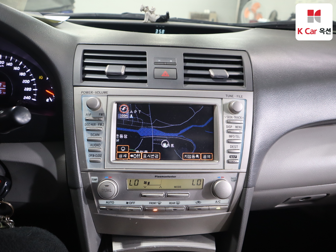 Toyota Camry - 6