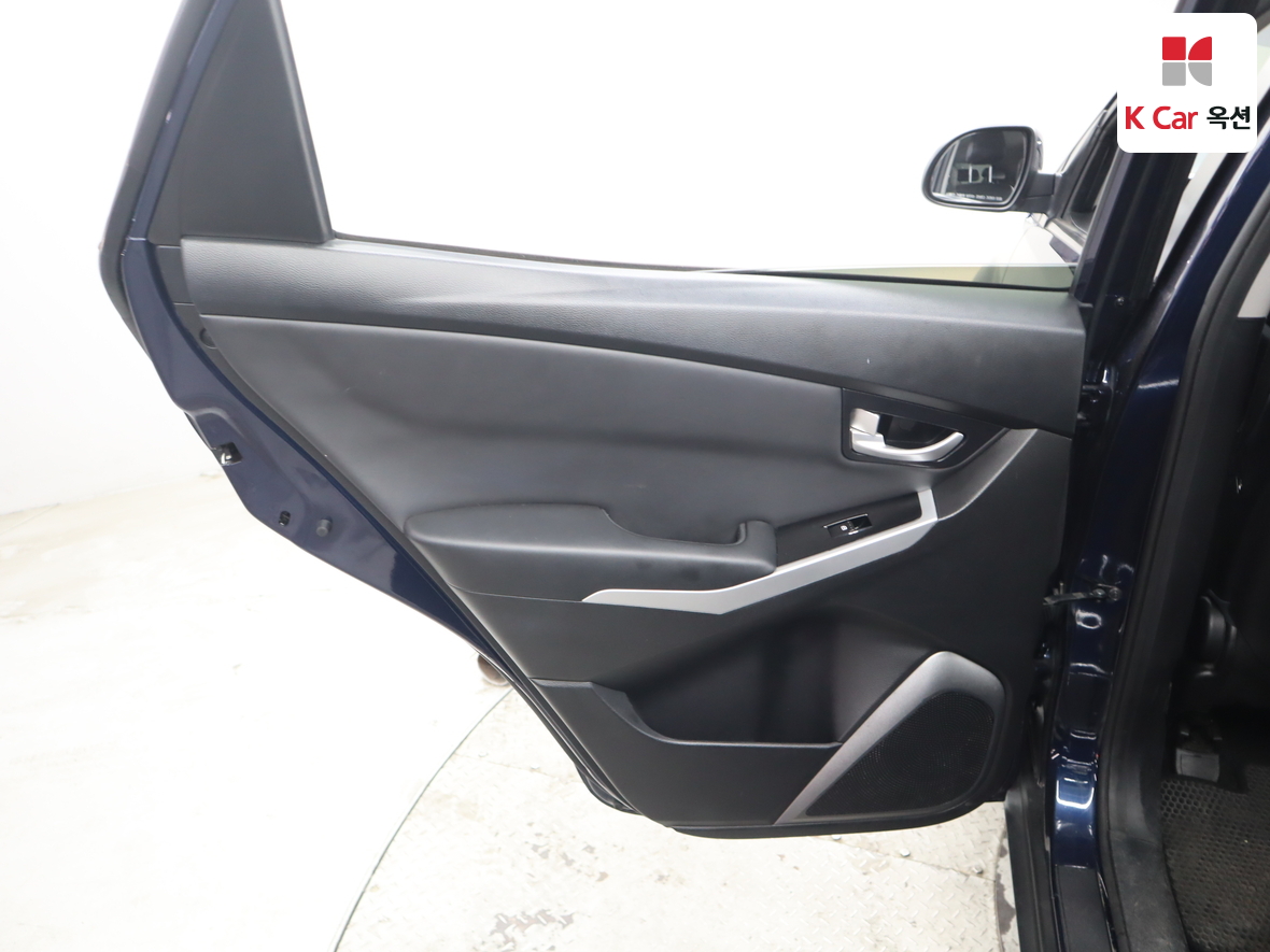 KG Mobility Korando - 25