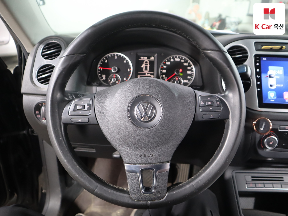 Volkswagen Tiguan - 10