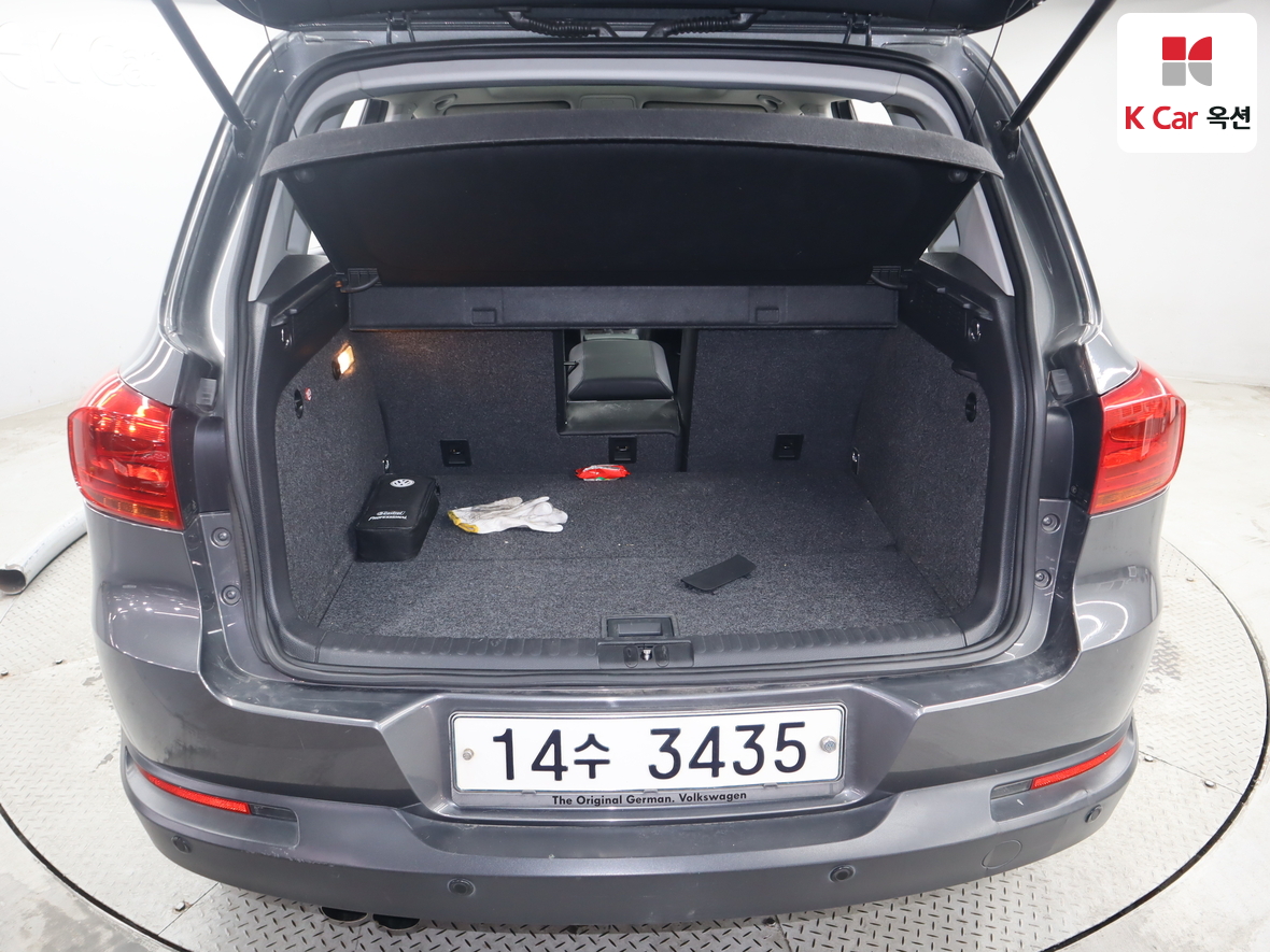Volkswagen Tiguan - 26