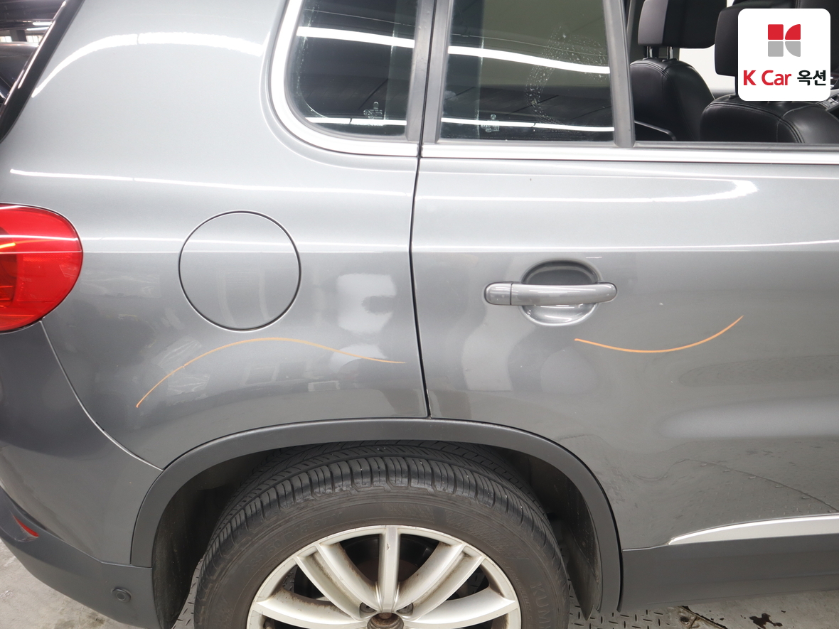 Volkswagen Tiguan - 40