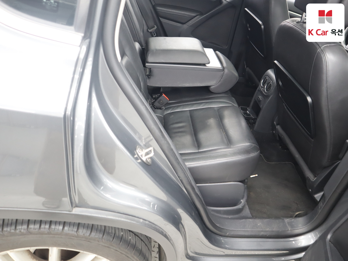 Volkswagen Tiguan - 29