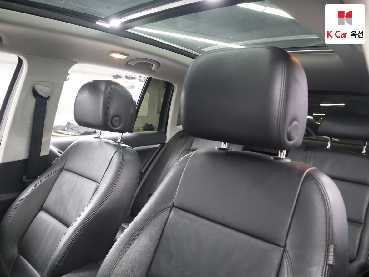 Volkswagen Tiguan - 19