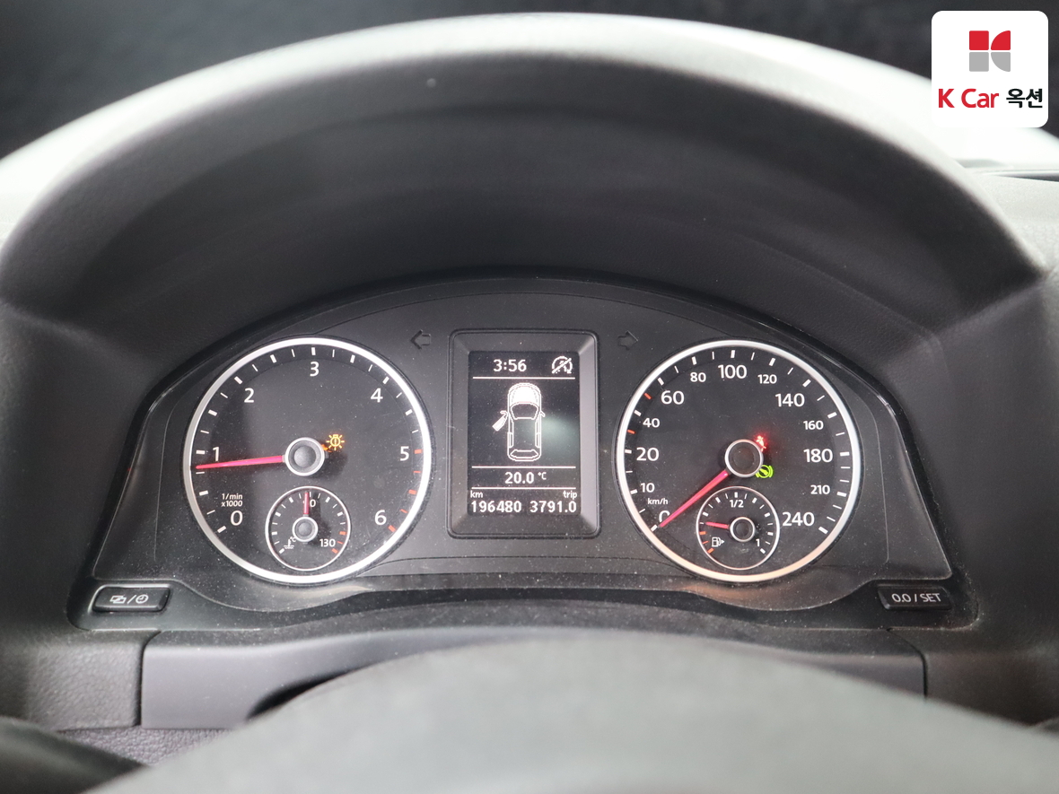 Volkswagen Tiguan - 5