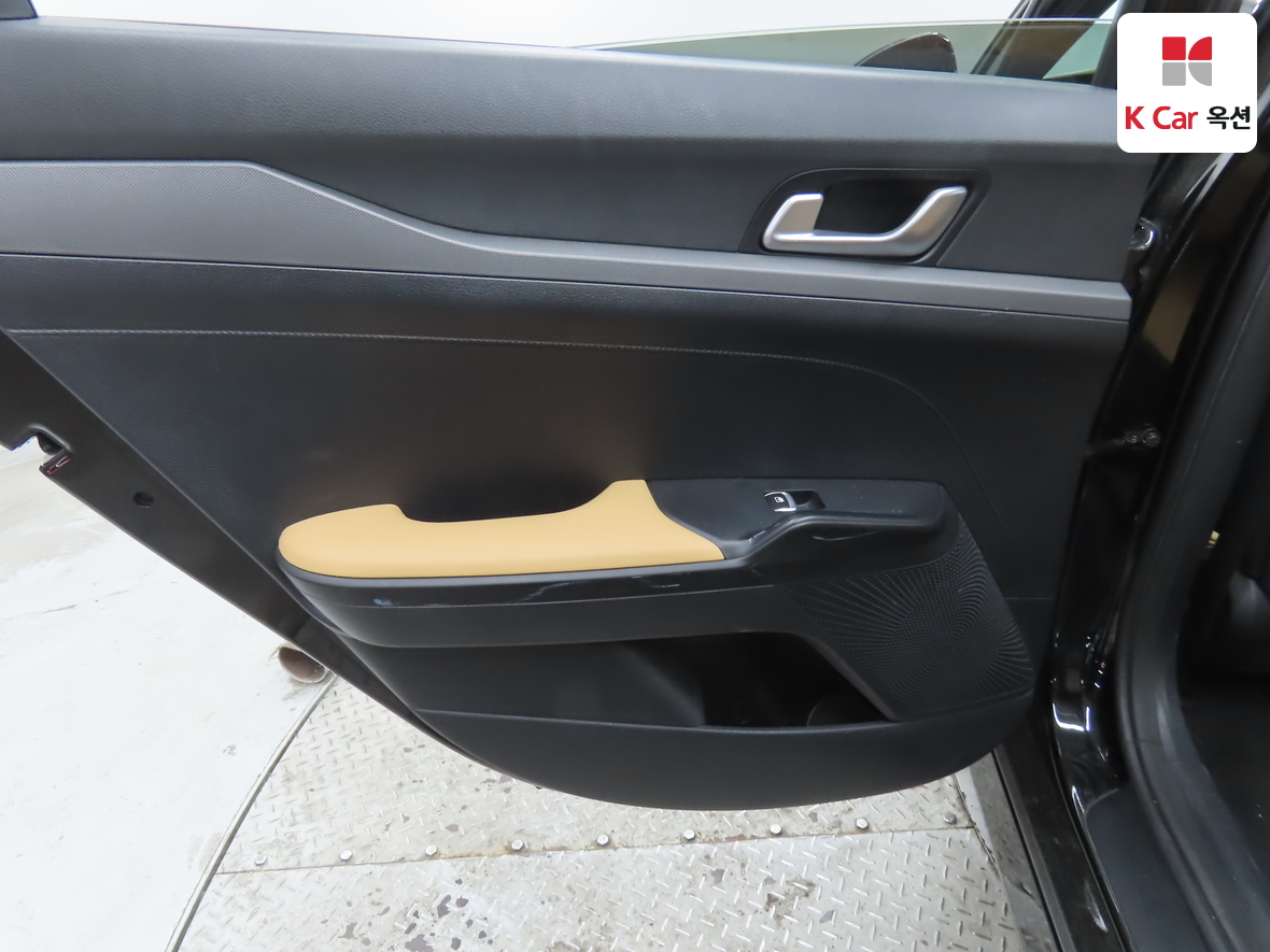 كيا K5 2023 - صورة 22