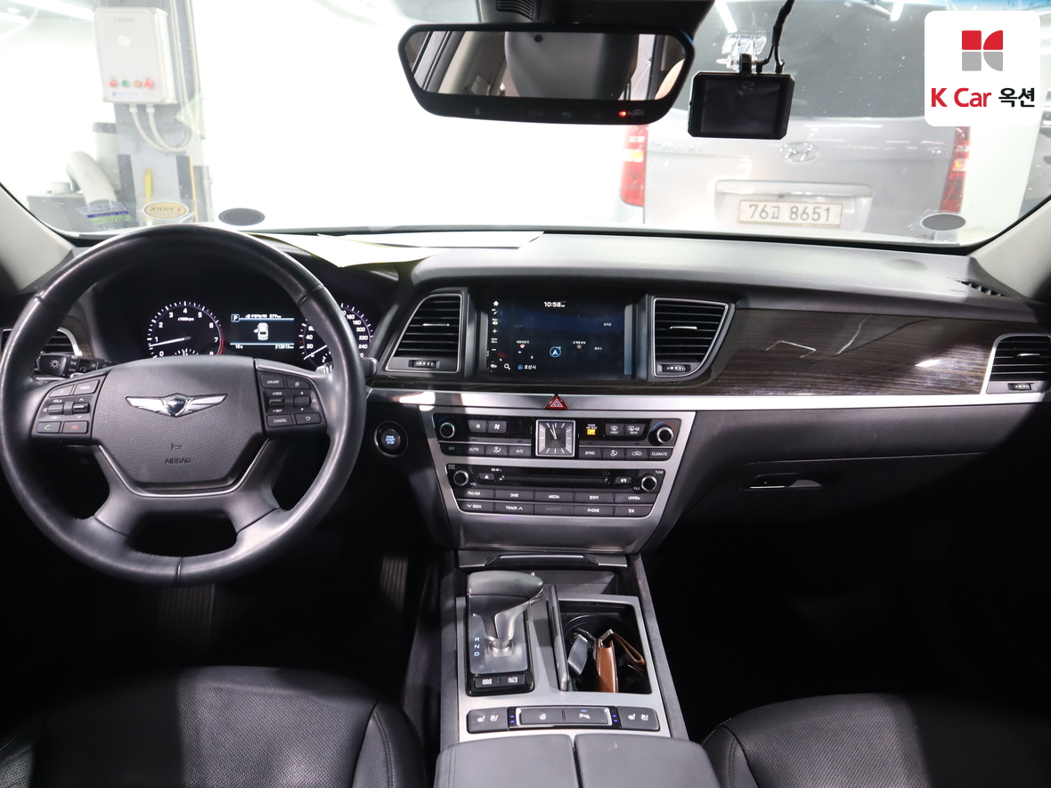 Genesis G80 - 3