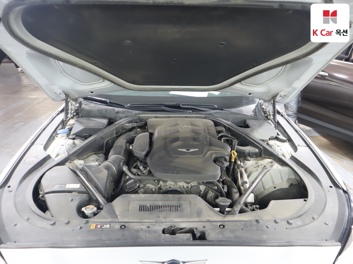 Genesis G80 - 32