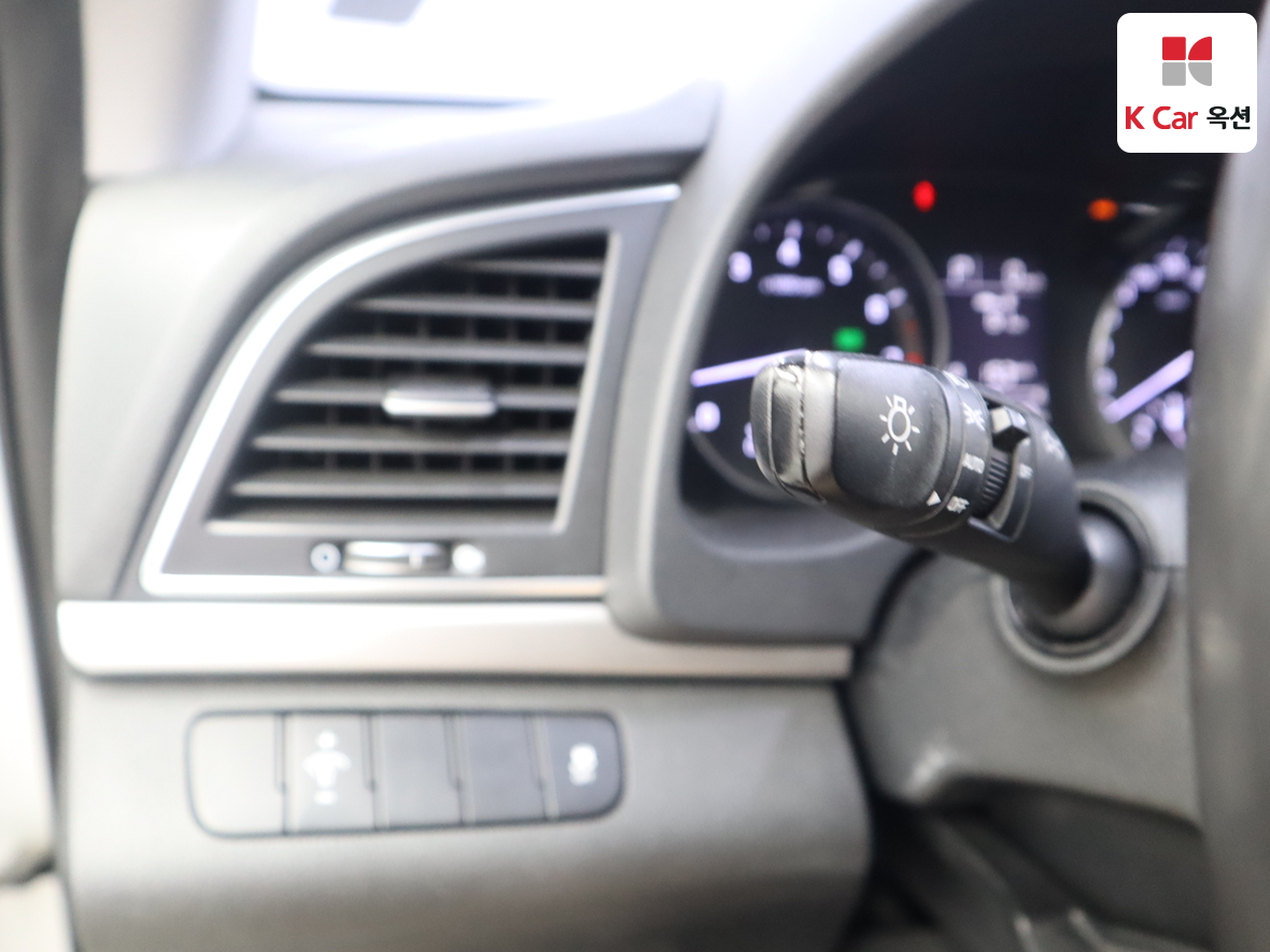 هيونداي إلانترا 2016 - صورة 9