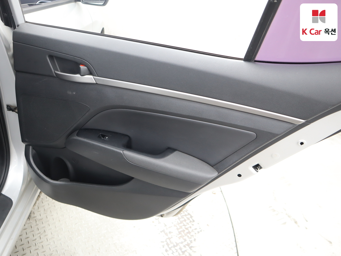 هيونداي إلانترا 2016 - صورة 26