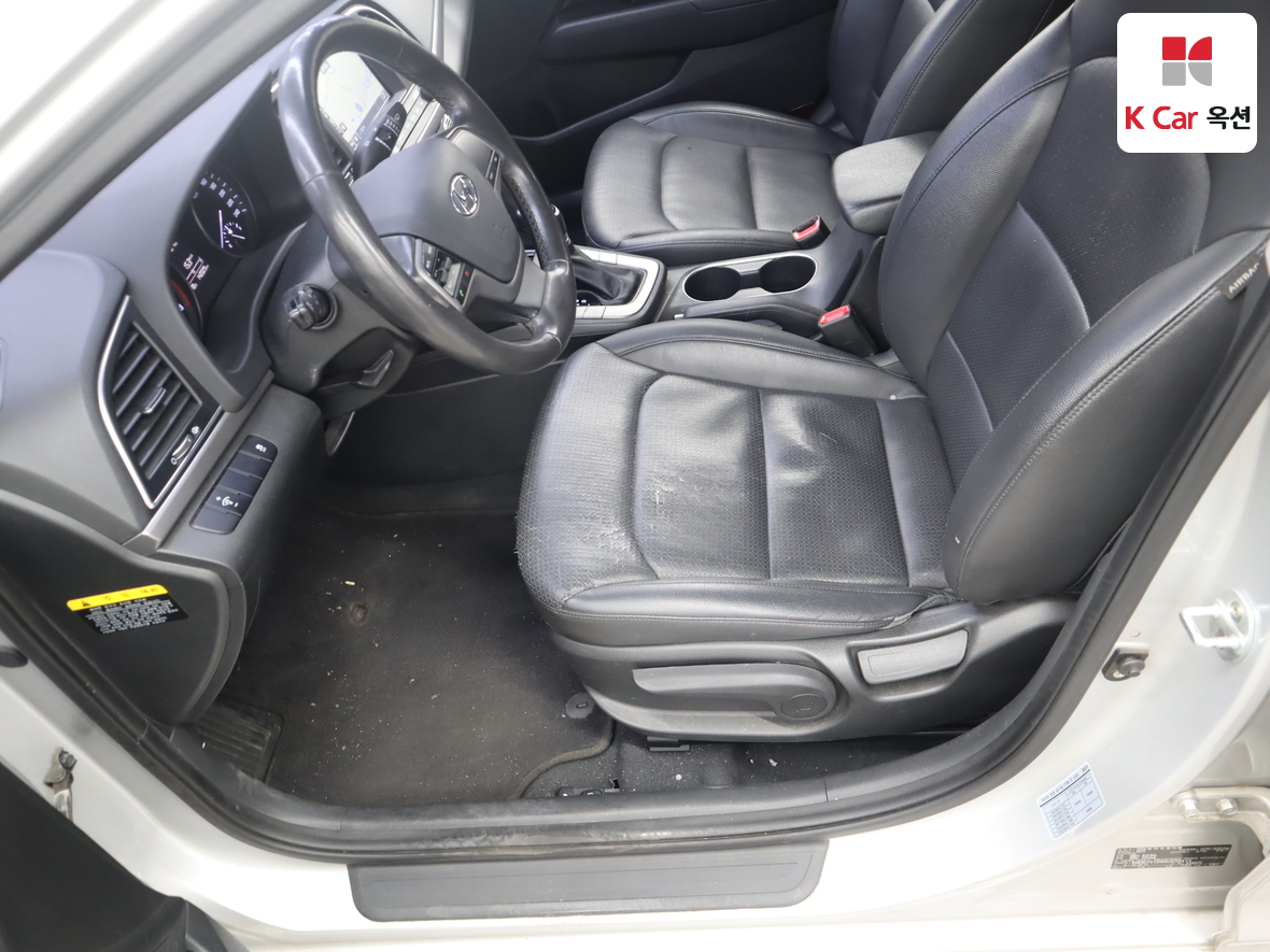 هيونداي إلانترا 2016 - صورة 17